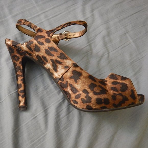Leopard Print Heels - Picture 9 of 9